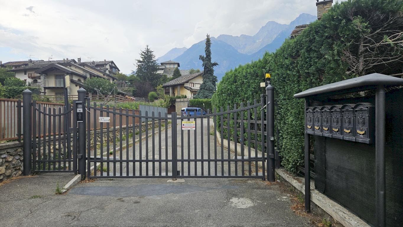 Terraced Villa Frazione Porossan-Roppoz, Aosta - photo 1
