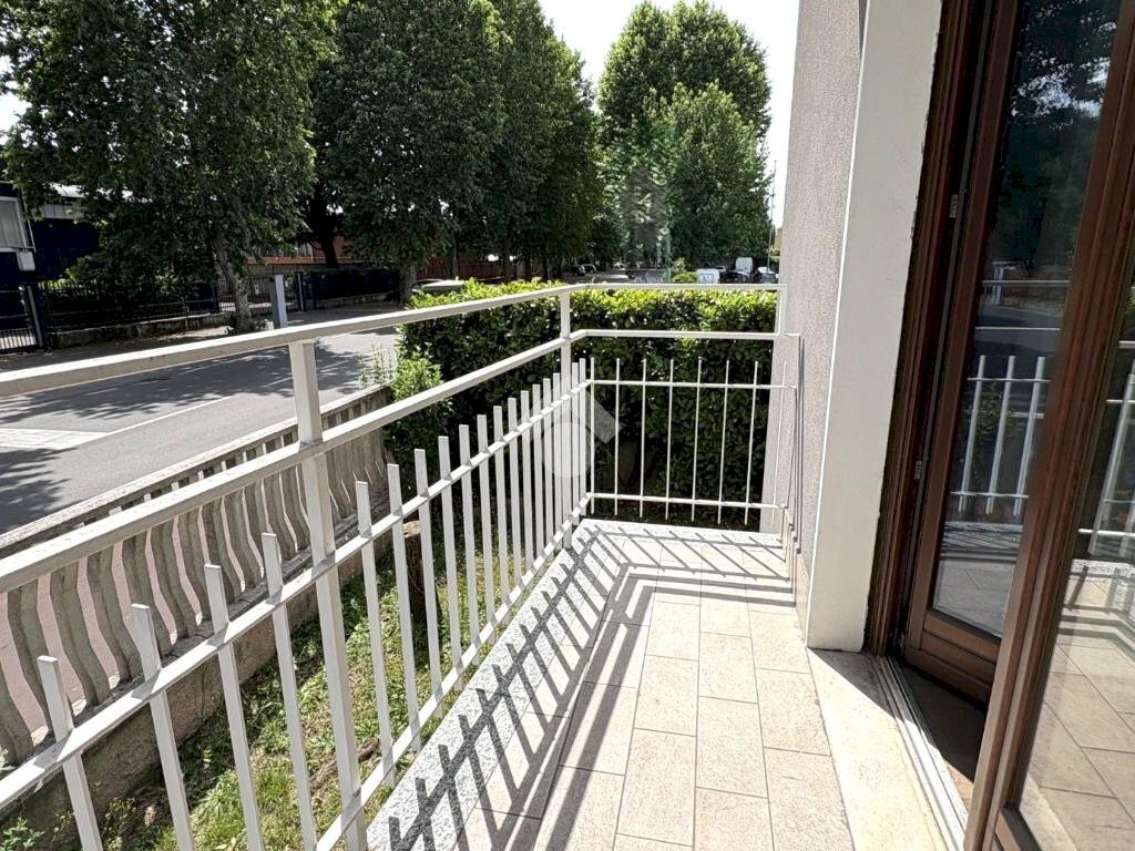 Three-room apartment Via risorgimento, Senago - photo 3