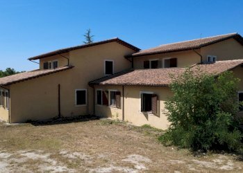 Foto 6 - Villa Nocera Umbra - foto 6