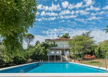 Foto 1 - Villa Via Ca' Gallo
 
11, Misano Adriatico - photo 1