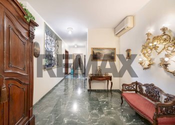 Hall / corridoio - Appartamento VIA PERGOLESI
 
15, Milano - foto 9