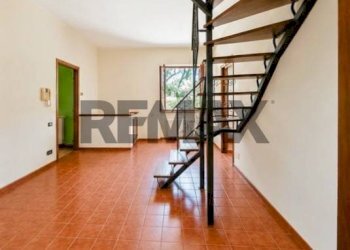 Scale - Villa Via Delle Robinie
 
5, Nepi - photo 11