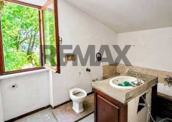 Bagno - Villa Via Delle Robinie
 
5, Nepi - photo 20