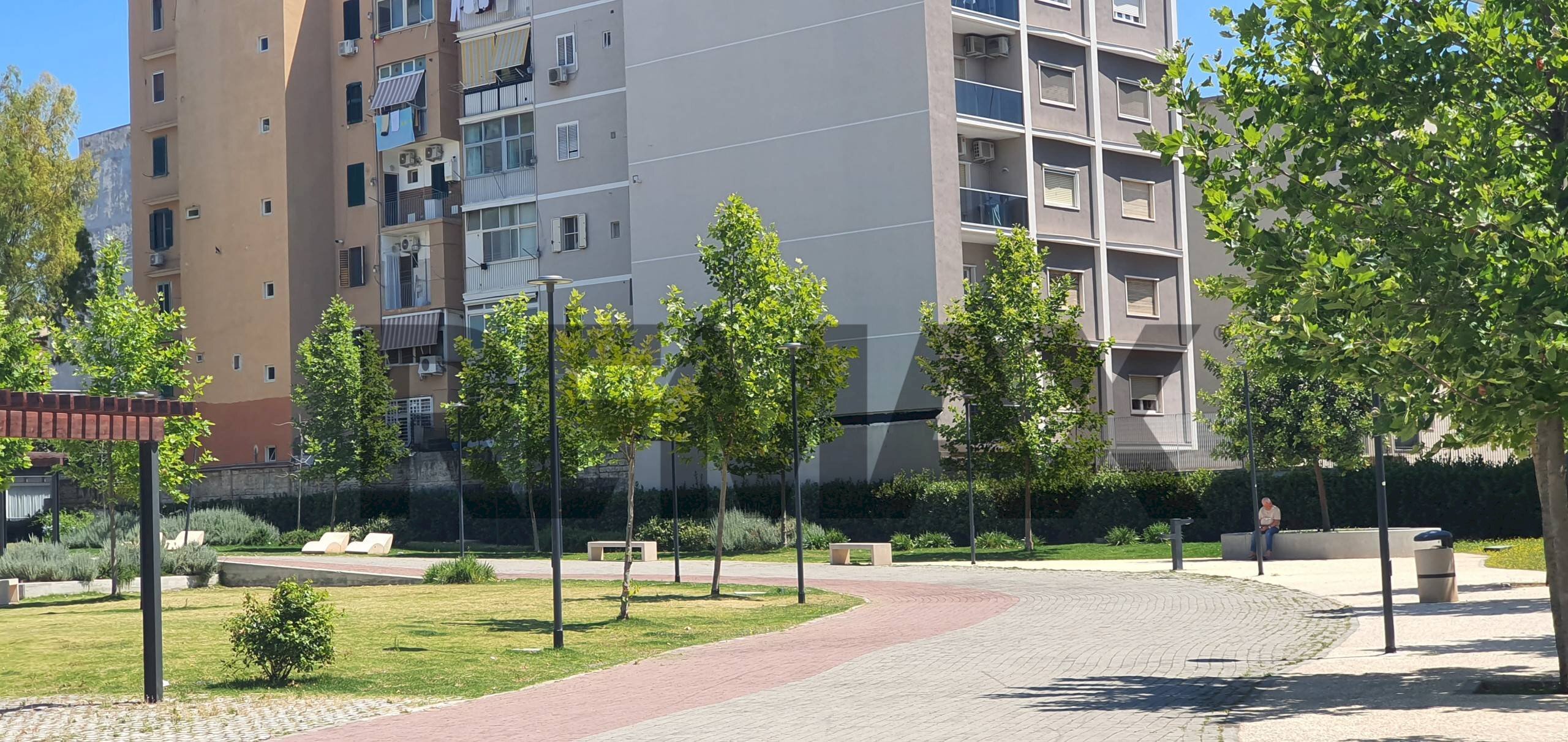Edificio all\'aperto - Quadrilocale Via Michele Fiorino
15, Bari - foto 3