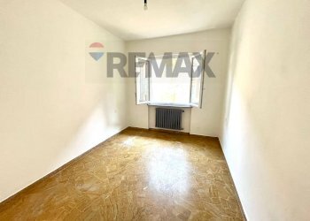 Stanza vuota - Trilocale Via XXV Aprile
 
5, Cuvio - foto 5
