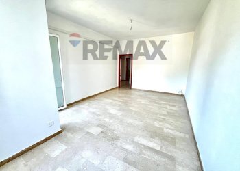 Stanza vuota - Trilocale Via XXV Aprile
 
5, Cuvio - foto 7