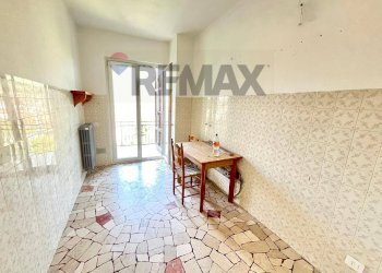 Sala da pranzo - Trilocale Via XXV Aprile
 
5, Cuvio - foto 11