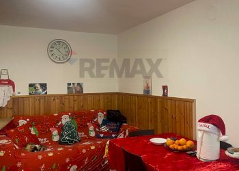 Sala da pranzo - Casa semi indipendente Giuseppe Mazzini
 
3, Mesenzana - foto 3