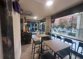 Sala da pranzo - Commercial Premises piazza vittorio veneto
1, Laveno-Mombello - photo 11