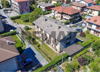 Casa all\'aperto - Trilocale Via San Camillo
 
55, Marchirolo - foto 5