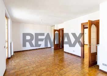 Stanza vuota - Trilocale Via San Camillo
 
55, Marchirolo - foto 12