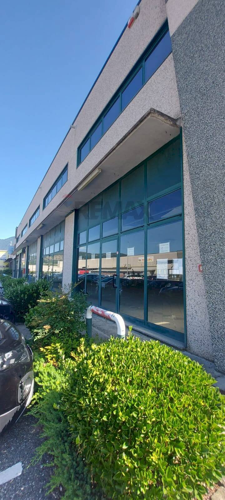 Edificio all\'aperto - Commercial Activity Via Molino della Prea
25, Gemonio - photo 2