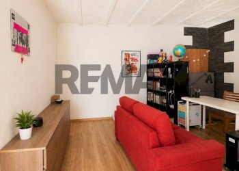 Soggiorno - One-room apartment Via della Chiesa
 
7/G, Mesenzana - photo 5