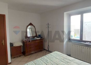 Camera / camera da letto - Casa semi indipendente Via Borghetto
 
2, Castello Cabiaglio - foto 11