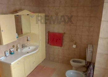 Bagno - Casa semi indipendente Via Borghetto
 
2, Castello Cabiaglio - foto 19