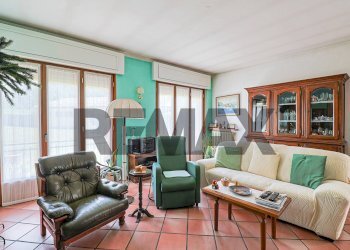 Soggiorno - Villa Via Provinciale
 
52, Cremenaga - photo 12