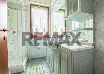 Bagno - Villa Via Provinciale
 
52, Cremenaga - photo 23