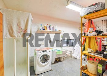 Lavanderia - Villa Via Provinciale
 
52, Cremenaga - photo 25