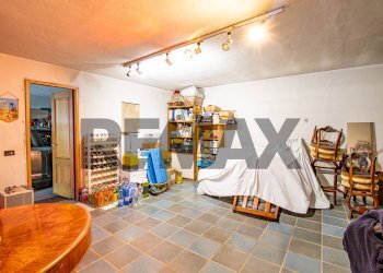 Sala da pranzo - Villa Via Provinciale
 
52, Cremenaga - photo 26