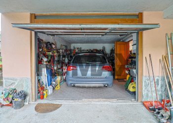 Parcheggio - Villa Via Provinciale
 
52, Cremenaga - photo 30
