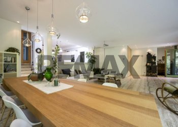 Sala da pranzo - Villa via scogno
 
1 F, Marchirolo - foto 11
