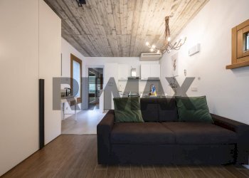 Soggiorno - Villa via scogno
 
1 F, Marchirolo - foto 79