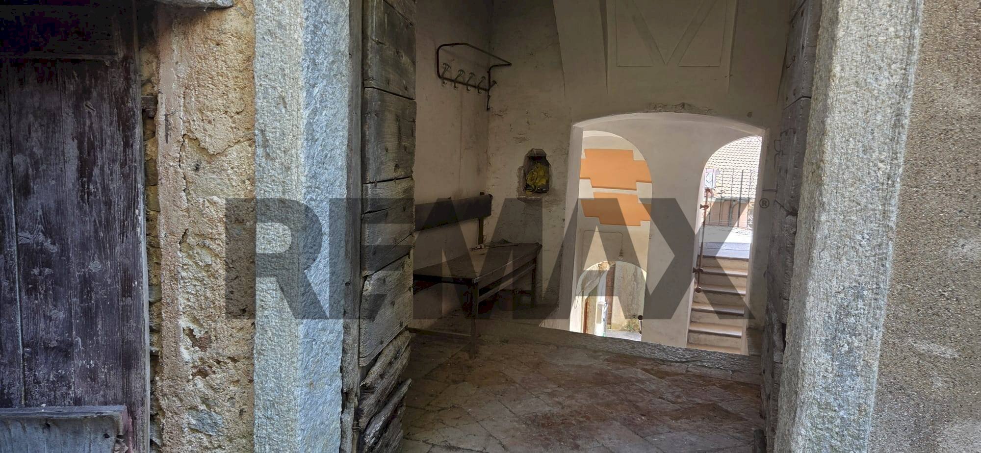 Hall / corridoio - Rustico VIA CROSA
8, Cuasso al Monte - foto 2