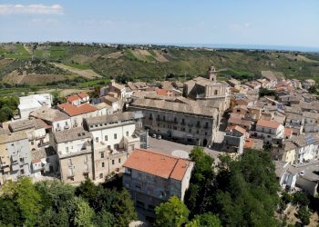 Edificio all\'aperto - Castle Piazza De Reisis
 
0, Scerni - photo 3