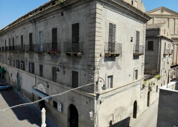 Edificio all\'aperto - Castle Piazza De Reisis
 
0, Scerni - photo 8