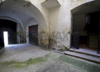 Edificio all\'aperto - Castle Piazza De Reisis
 
0, Scerni - photo 9