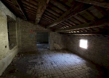 Stanza vuota - Castle Piazza De Reisis
 
0, Scerni - photo 16