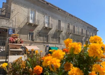 Edificio all\'aperto - Castle Piazza De Reisis
 
0, Scerni - photo 71