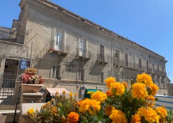 Edificio all\'aperto - Castle Piazza De Reisis
 
0, Scerni - photo 72