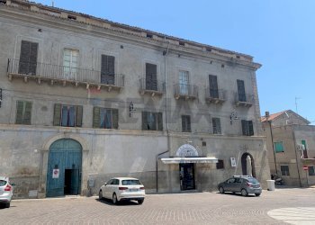 Edificio all\'aperto - Castle Piazza De Reisis
 
0, Scerni - photo 74