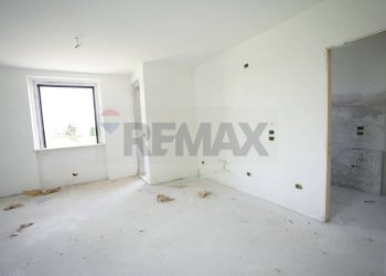 Stanza vuota - Trilocale Via Cintioni, San Vito Chietino - foto 4