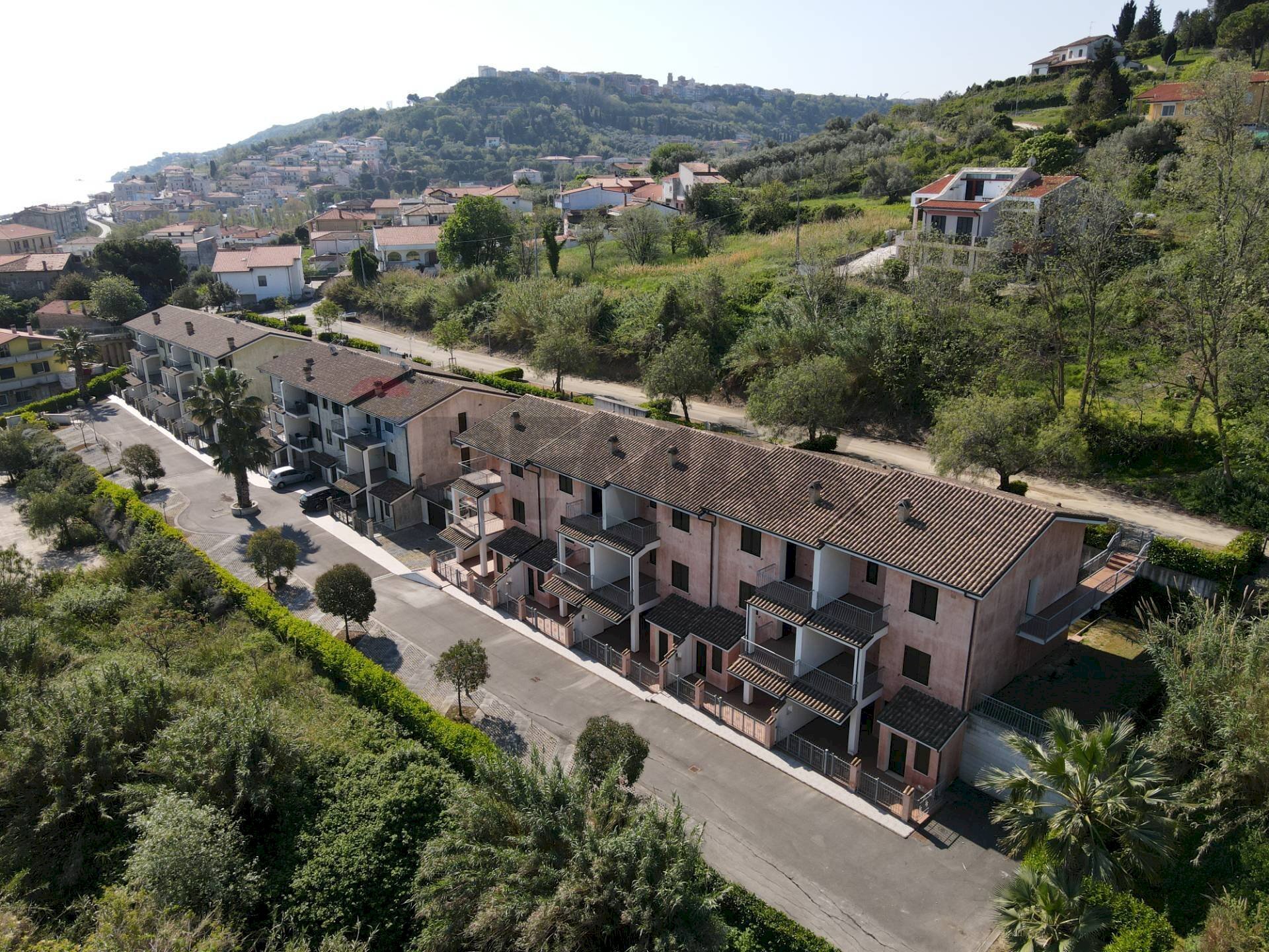 Edificio all\'aperto - Trilocale Via Adriatica Nord
 
75, San Vito Chietino - foto 1