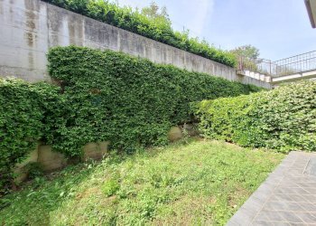 Giardino - Trilocale Via Adriatica Nord
 
75, San Vito Chietino - foto 11