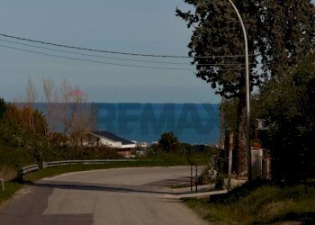 Vista dell\'acqua - Terreno agricolo Località Cianchetta via Torremontanara
58, Torrevecchia Teatina - foto 6