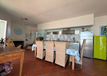 Sala da pranzo - Villa Via Finocchietto
 
10, Fossacesia - photo 12