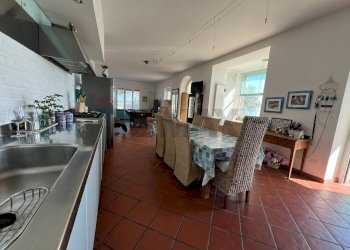 Sala da pranzo - Villa Via Finocchietto
 
10, Fossacesia - photo 14