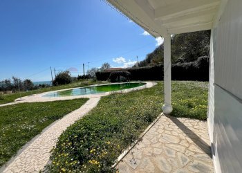 Piscina - Villa Via Finocchietto
 
10, Fossacesia - photo 59