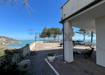 Terrazza - Villa Via Finocchietto
 
10, Fossacesia - photo 60