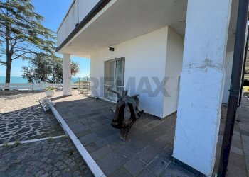 Terrazza - Villa Via Finocchietto
 
10, Fossacesia - photo 62