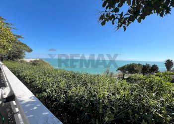 Vista dell\'acqua - Villa Via Finocchietto
 
10, Fossacesia - photo 78