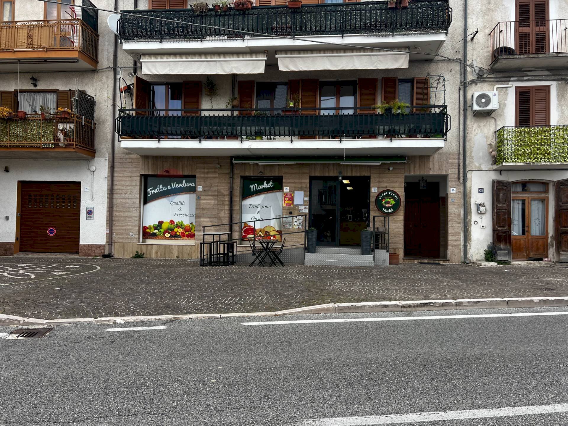 Edificio all\'aperto - Attività Commerciale Via Roma, Castel Frentano - foto 1