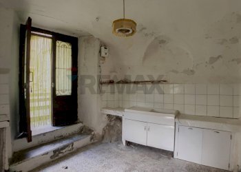 Cucina - Casa semi indipendente P.zza IV Novembre
 
4, Fallo - foto 5