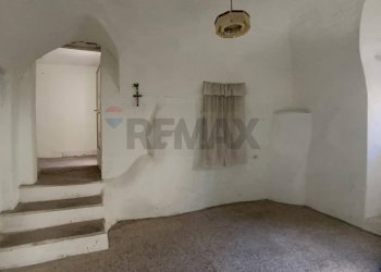 Stanza vuota - Casa semi indipendente P.zza IV Novembre
 
4, Fallo - foto 9