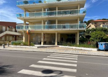 Edificio all\'aperto - Commercial Premises VIa Lungomare
 
86, Fossacesia - photo 3