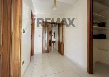 Hall / corridoio - Apartment Via Nazionale
 
553, Altino - photo 24