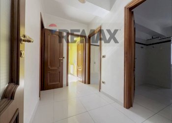 Hall / corridoio - Apartment Via Nazionale
 
553, Altino - photo 25